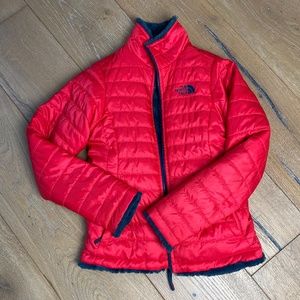 Girls The North Face Reversible Jacket Size 10